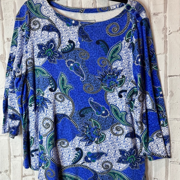 Paisley Blue Women's Top | Cotton-Cool-Go-To-Top | Size Medium | EUC - Picture 9 of 10